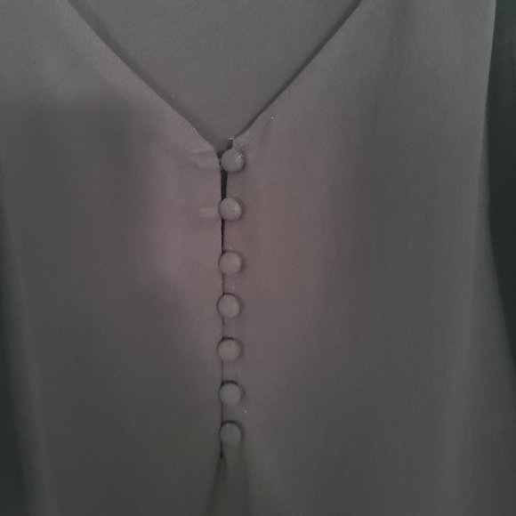 Black top - Picture 2 of 3